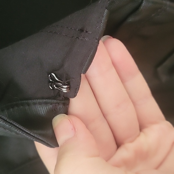 WHBM Cropped Military-Inspured Faux Leather Jacket, Black, Size 2 - Picture 3 of 9